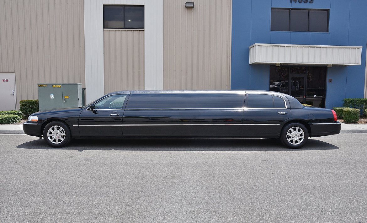 Photo of Limousine for sale: 2011 Lincoln town car 120&quot; by Tiffany