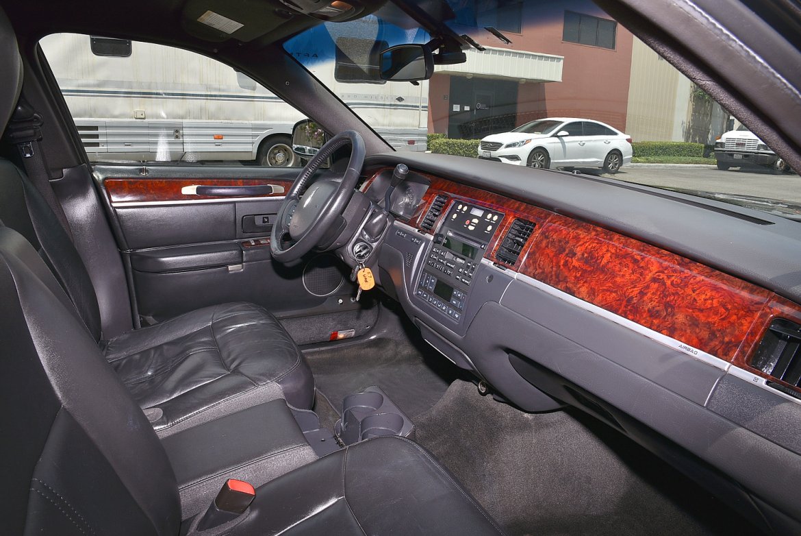 Photo of Limousine for sale: 2011 Lincoln town car 120&quot; by Tiffany