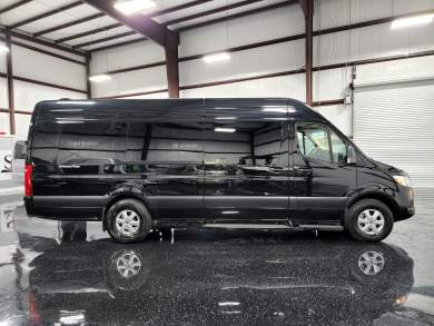2020 Mercedes-Benz Sprinter 3500 170 Midwest Club J Sprinter for Sale in Houston, Texas, US - Photo 4