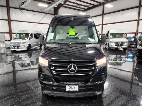 2022 Mercedes-Benz Sprinter 3500 170 Midwest Luxe Business Class Sprinter for Sale in Houston, TX - Photo 2