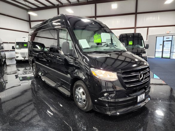 2022 Mercedes-Benz Sprinter 3500 170 Midwest Luxe Business Class Sprinter for Sale in Houston, TX - Main Photo