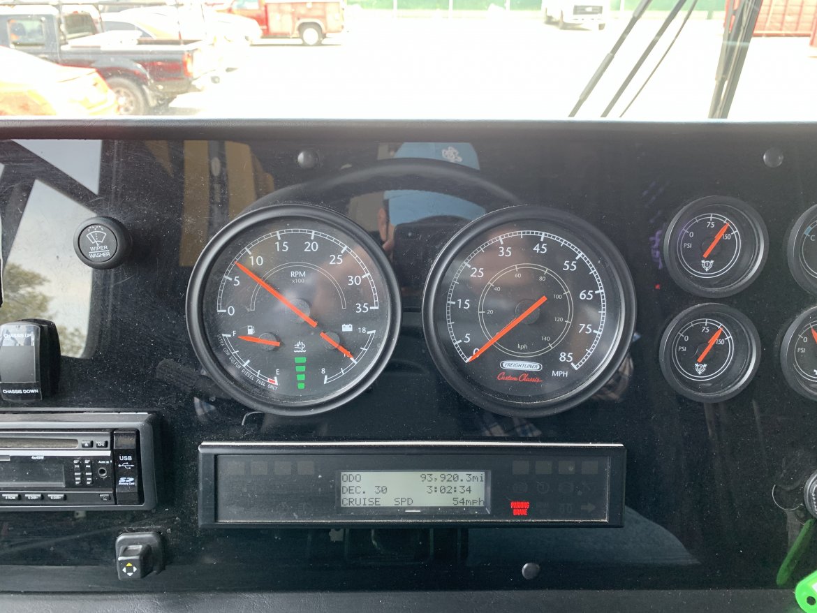Motorcoach for Sale in Anaheim, CA - Photo 8