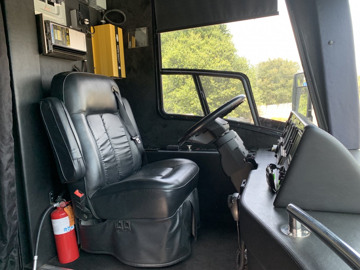 Motorcoach for Sale in Anaheim, CA - Photo 10
