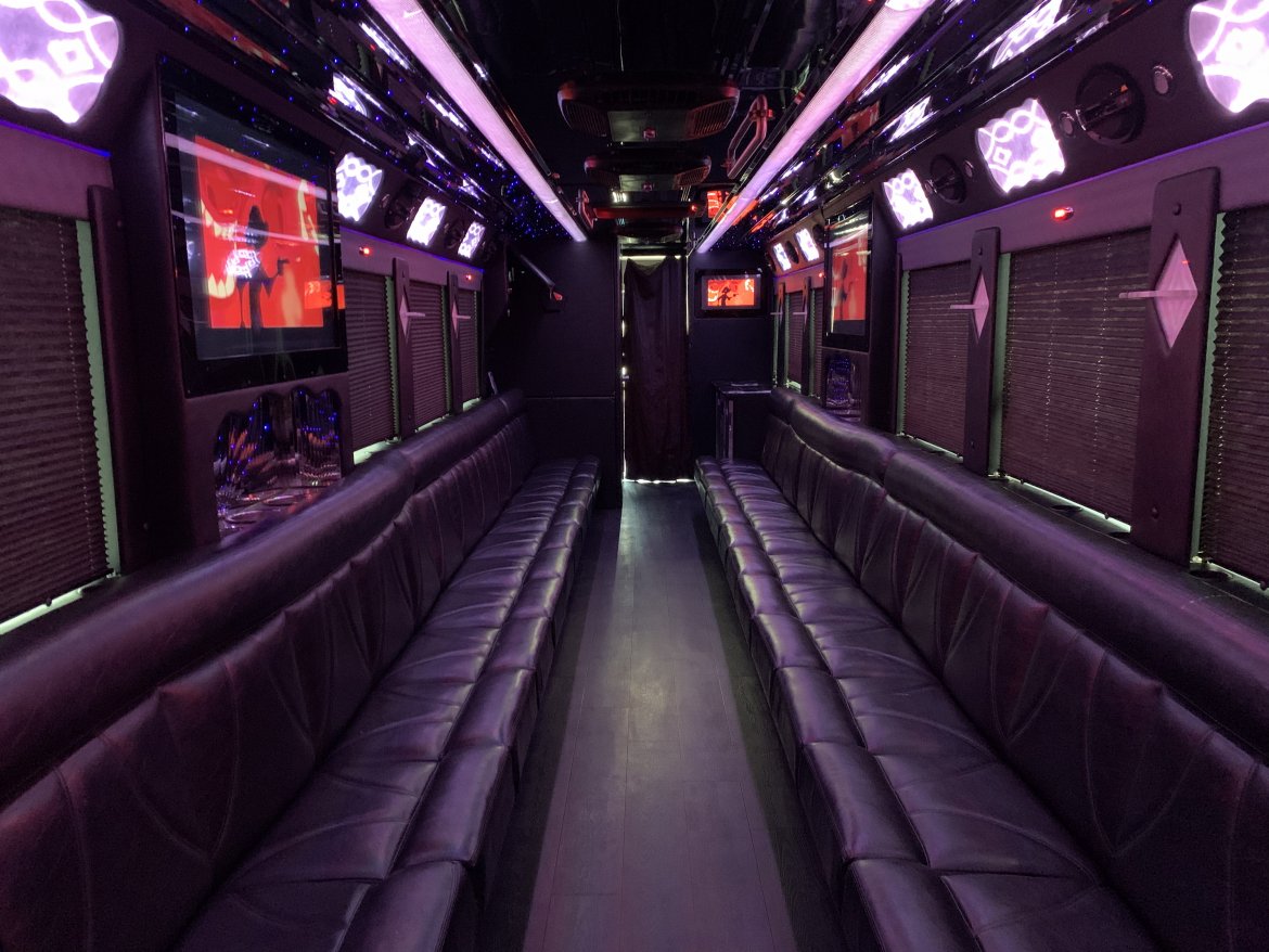 Motorcoach for Sale in Anaheim, CA - Photo 11