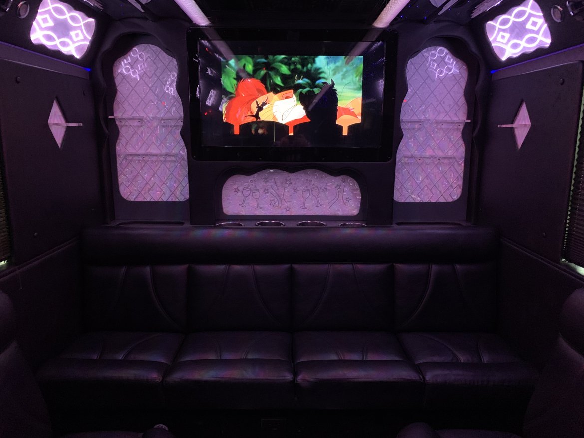 Motorcoach for Sale in Anaheim, CA - Photo 12