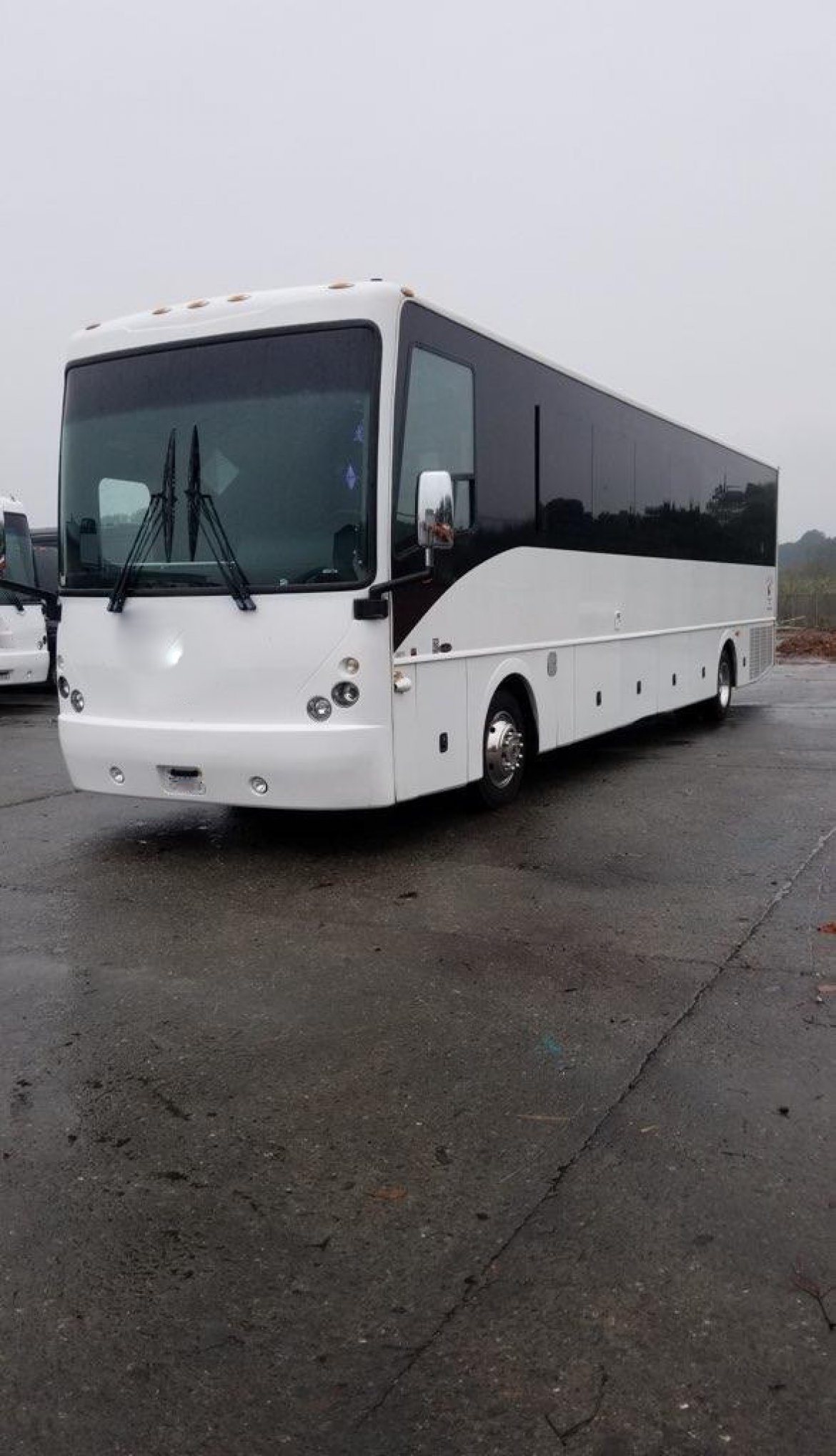 Motorcoach for Sale in Anaheim, CA - Photo 2