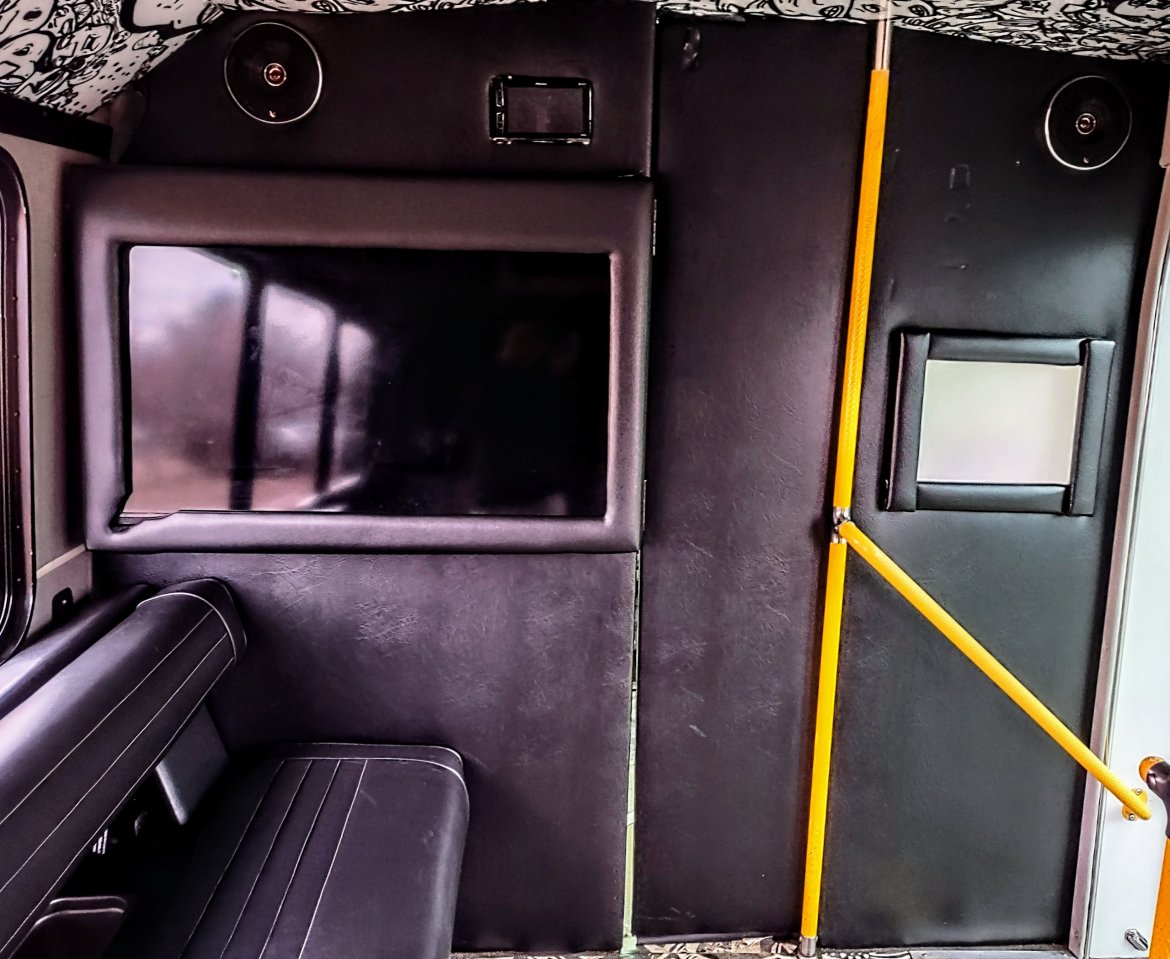 Limo Bus for Sale in Denver, CO - Photo 9