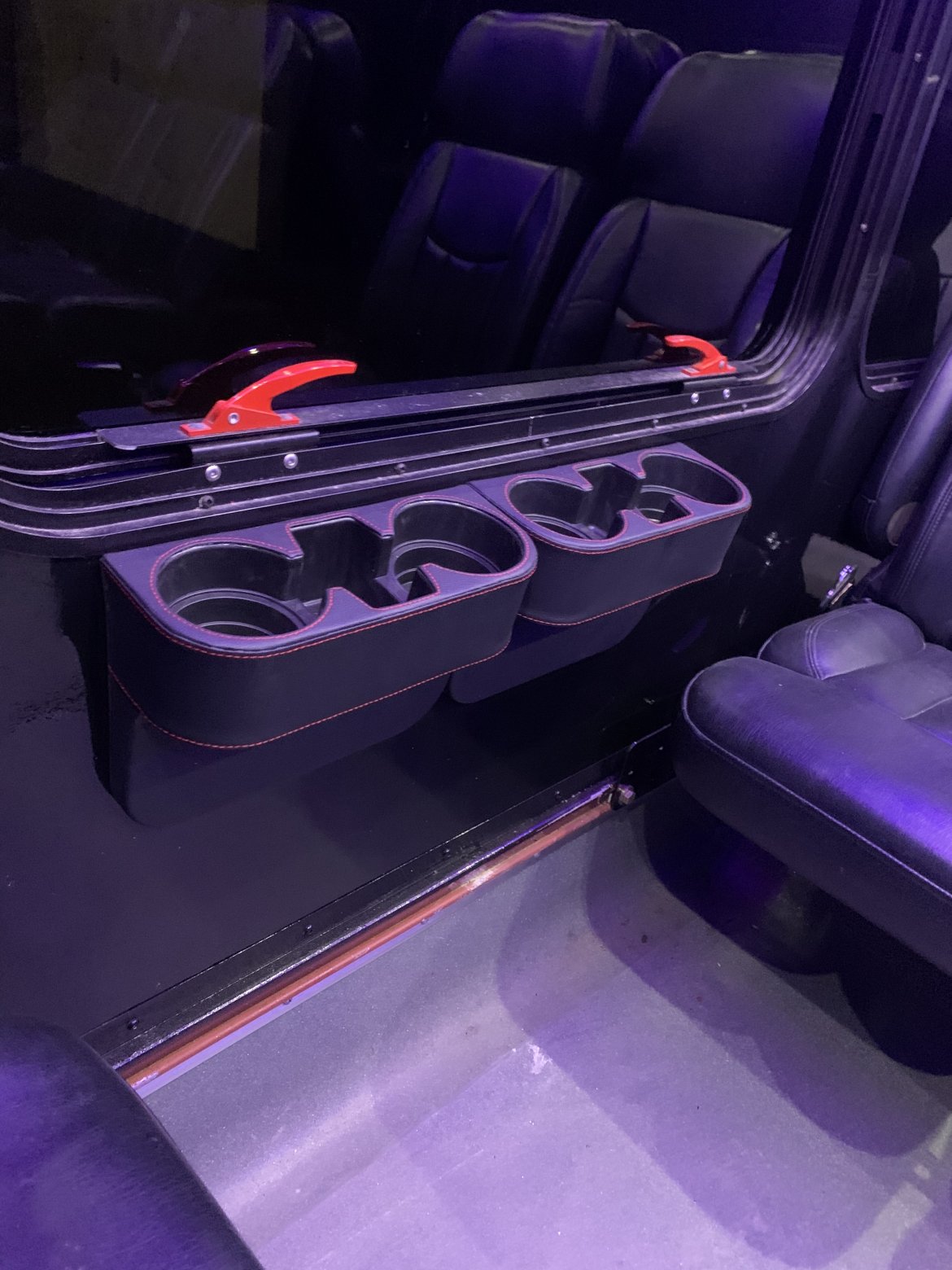 Limo Bus for Sale in Harrison Twp, MI - Photo 6