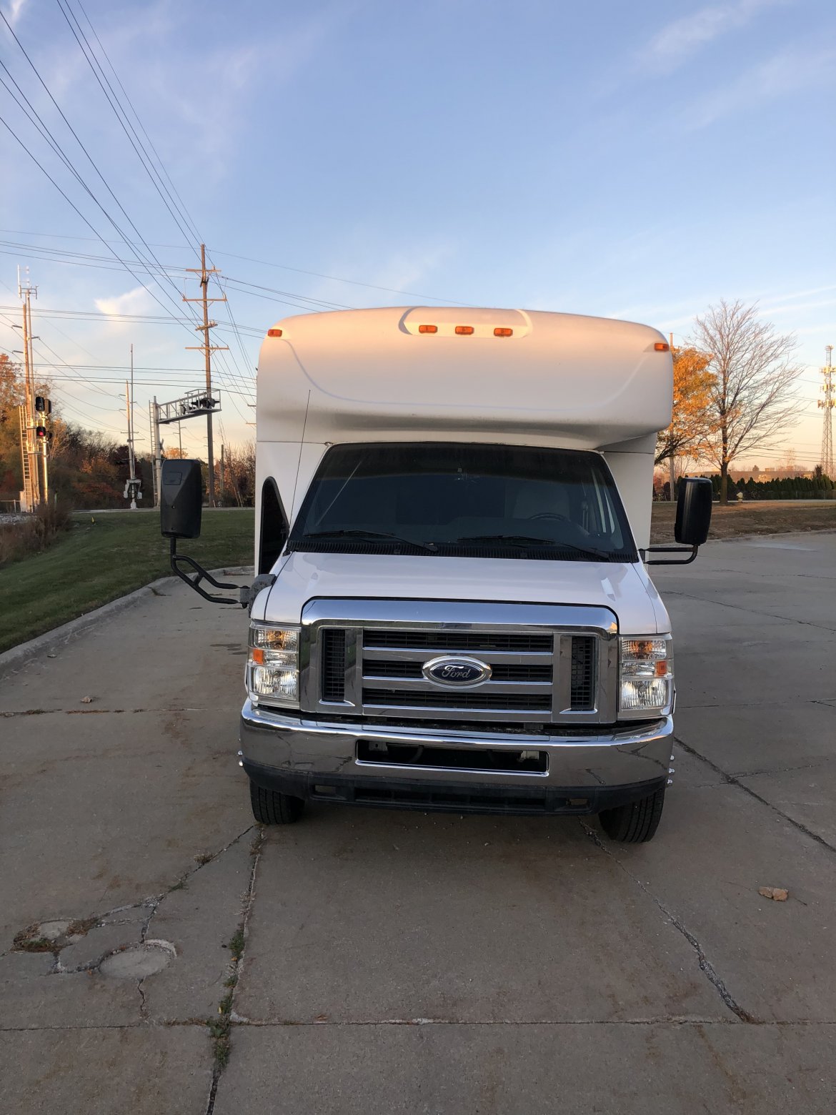Limo Bus for Sale in Harrison Twp, MI - Photo 12
