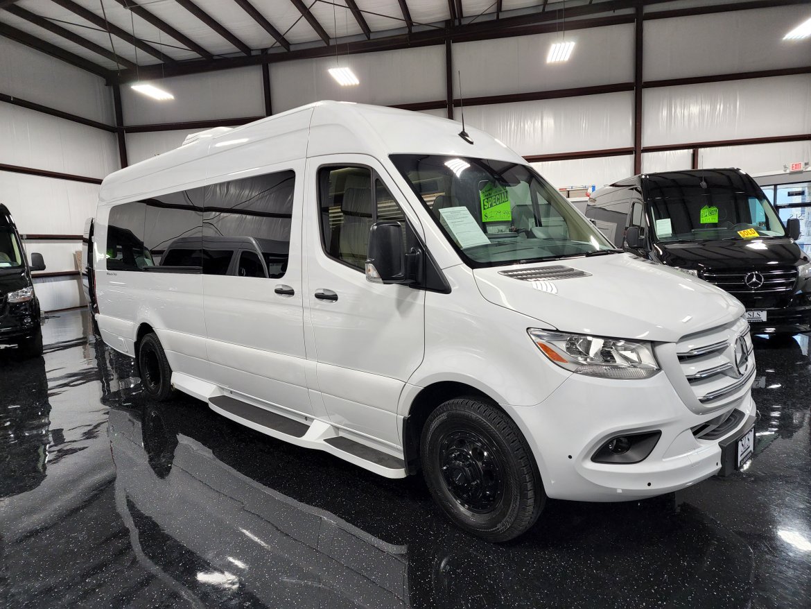 Sprinter for sale: 2021 Mercedes-Benz Sprinter 3500 170&quot; EXT Midwest Luxe Daycruiser 170&quot; by Midwest Automotive Designs