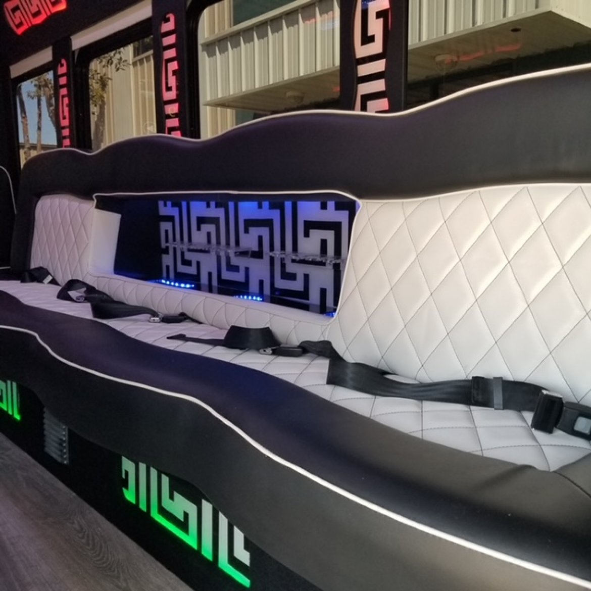 Limo Bus for Sale in fontana, CA - Photo 12