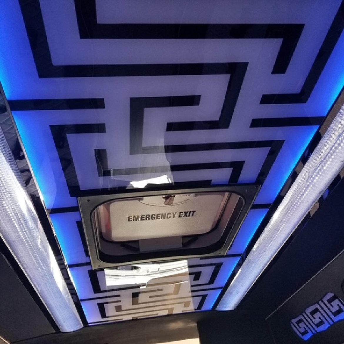 Limo Bus for Sale in fontana, CA - Photo 14