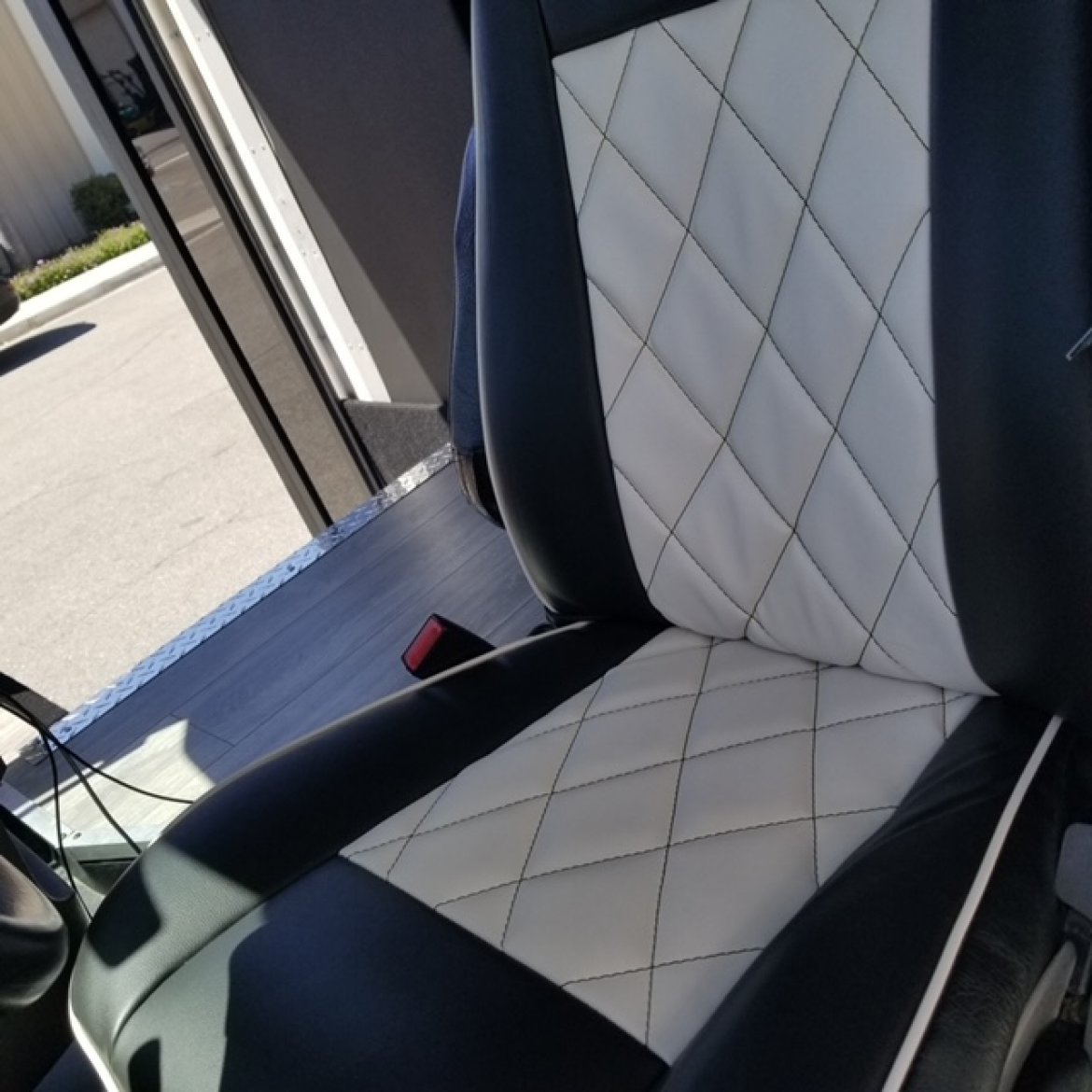 Limo Bus for Sale in fontana, CA - Photo 16