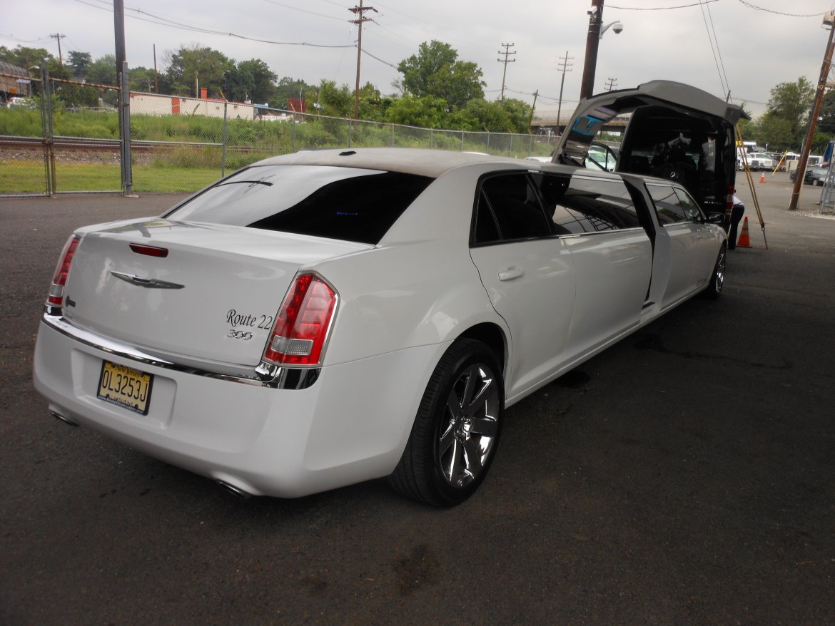 Limousine for Sale in Hillside, NJ - Photo 10