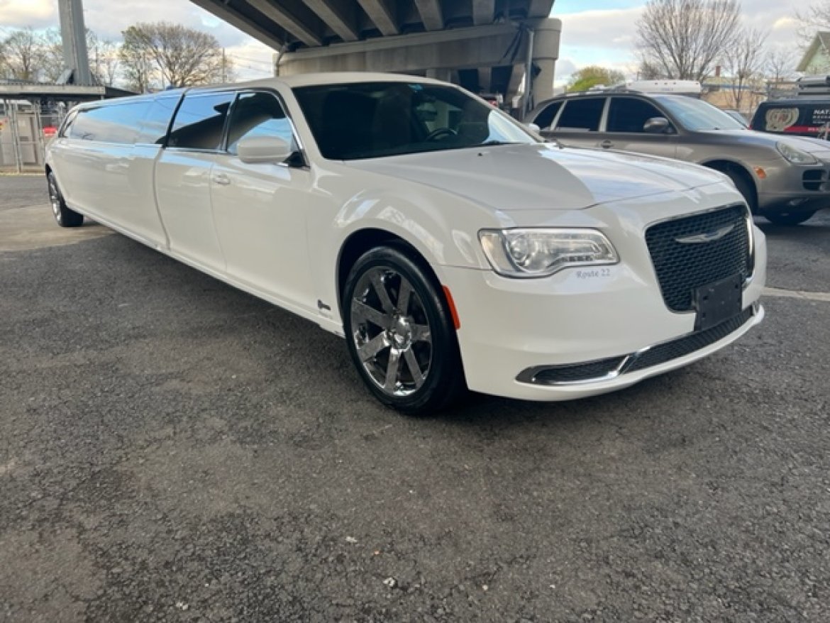 Limousine for Sale in Hillside, NJ - Photo 7