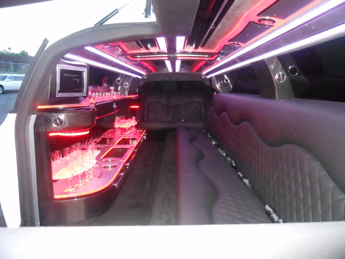 Limousine for Sale in Hillside, NJ - Photo 14