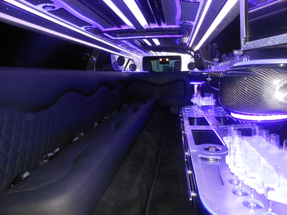 Limousine for Sale in Hillside, NJ - Photo 19