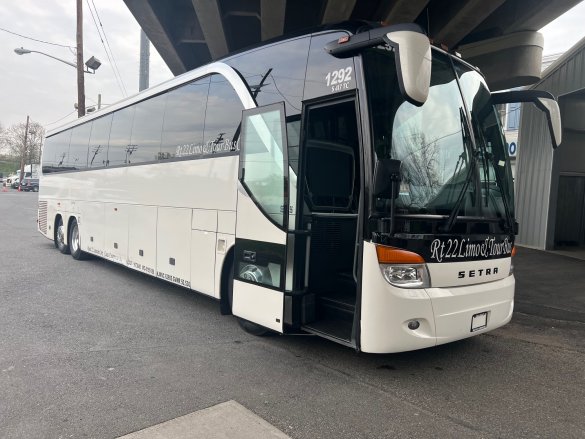 2013 Mercedes Setra S417 Coach Bus with a used engine 180k mile reduced price - Send offer