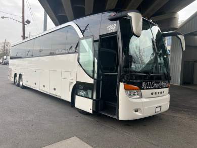 2013 Mercedes Setra S417 Coach Bus with a used engine 180k mile reduced price - Send offer