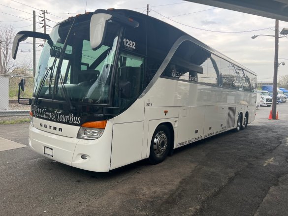 2013 Mercedes Setra S417 Coach Bus with a used engine 180k mile reduced price - Send offer