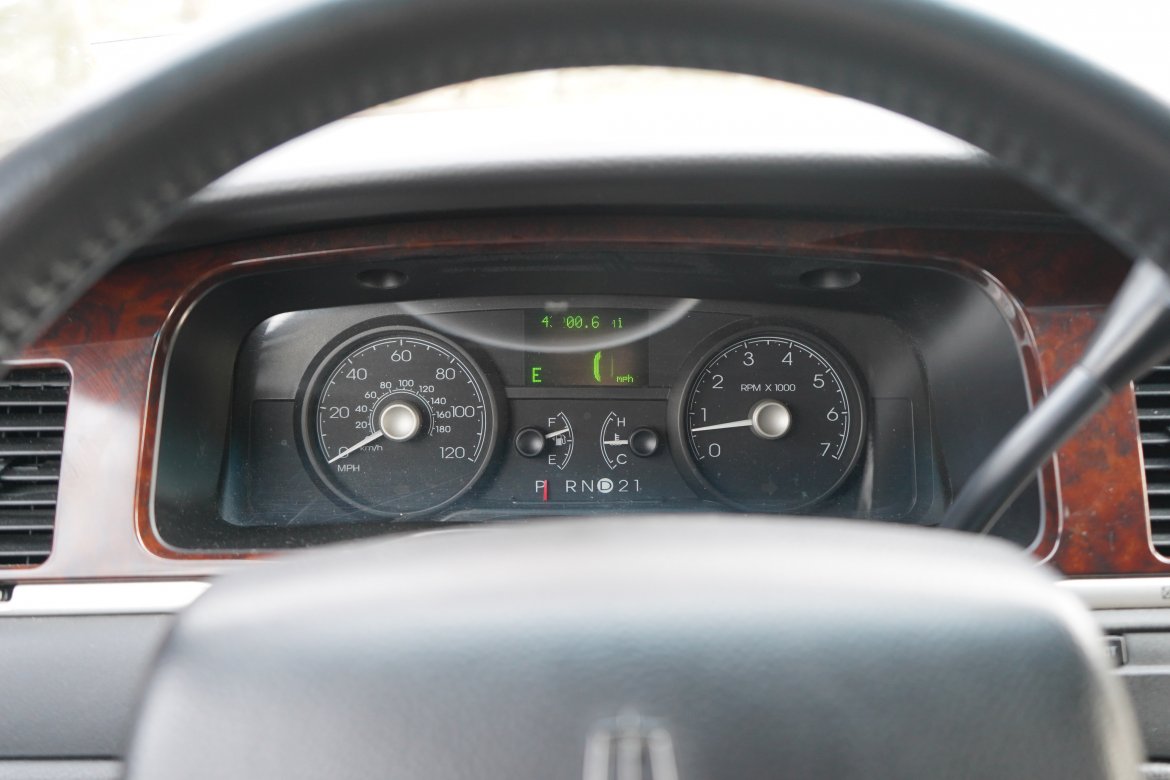 Limousine for Sale in Johnson City, NY - Photo 9