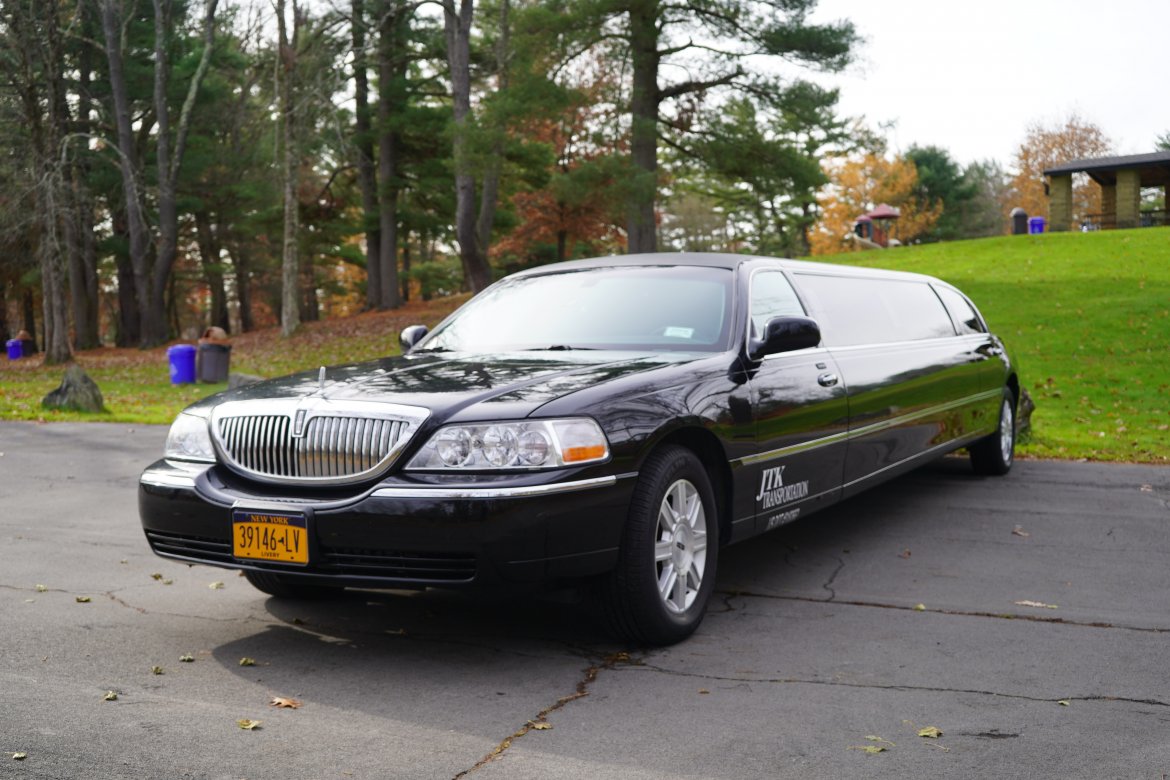 Limousine for Sale in Johnson City, NY - Photo 15