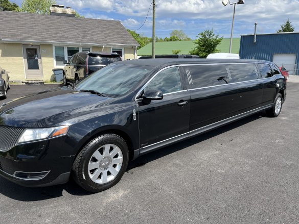 2015 Lincoln MKT 120” Limousine for Sale in Pasadena, MD - Main Photo
