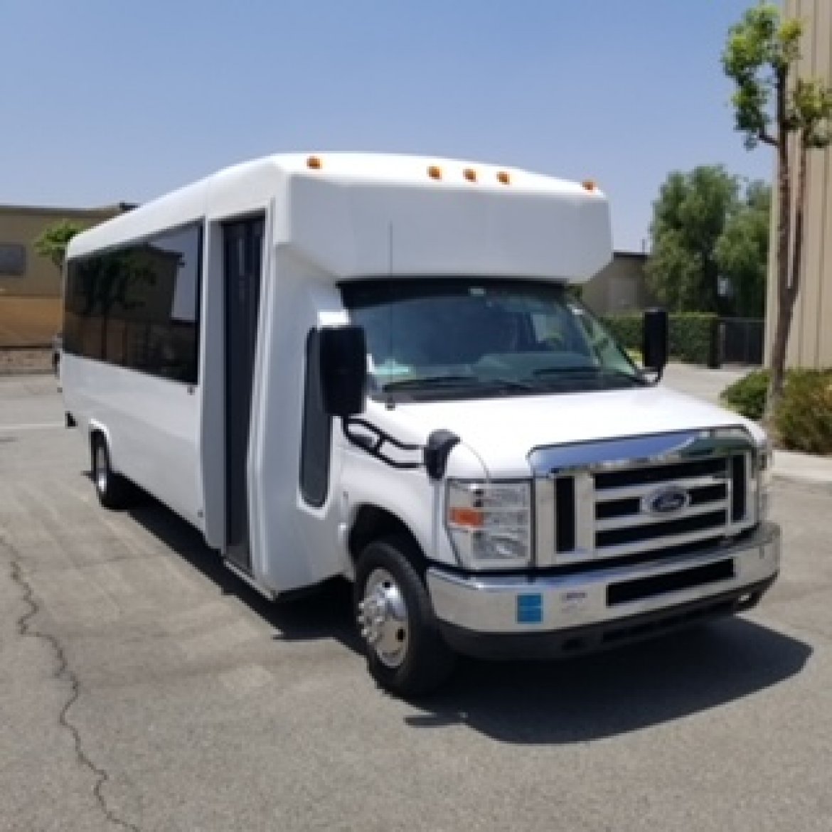 Limo Bus for Sale in fontana, CA - Photo 12