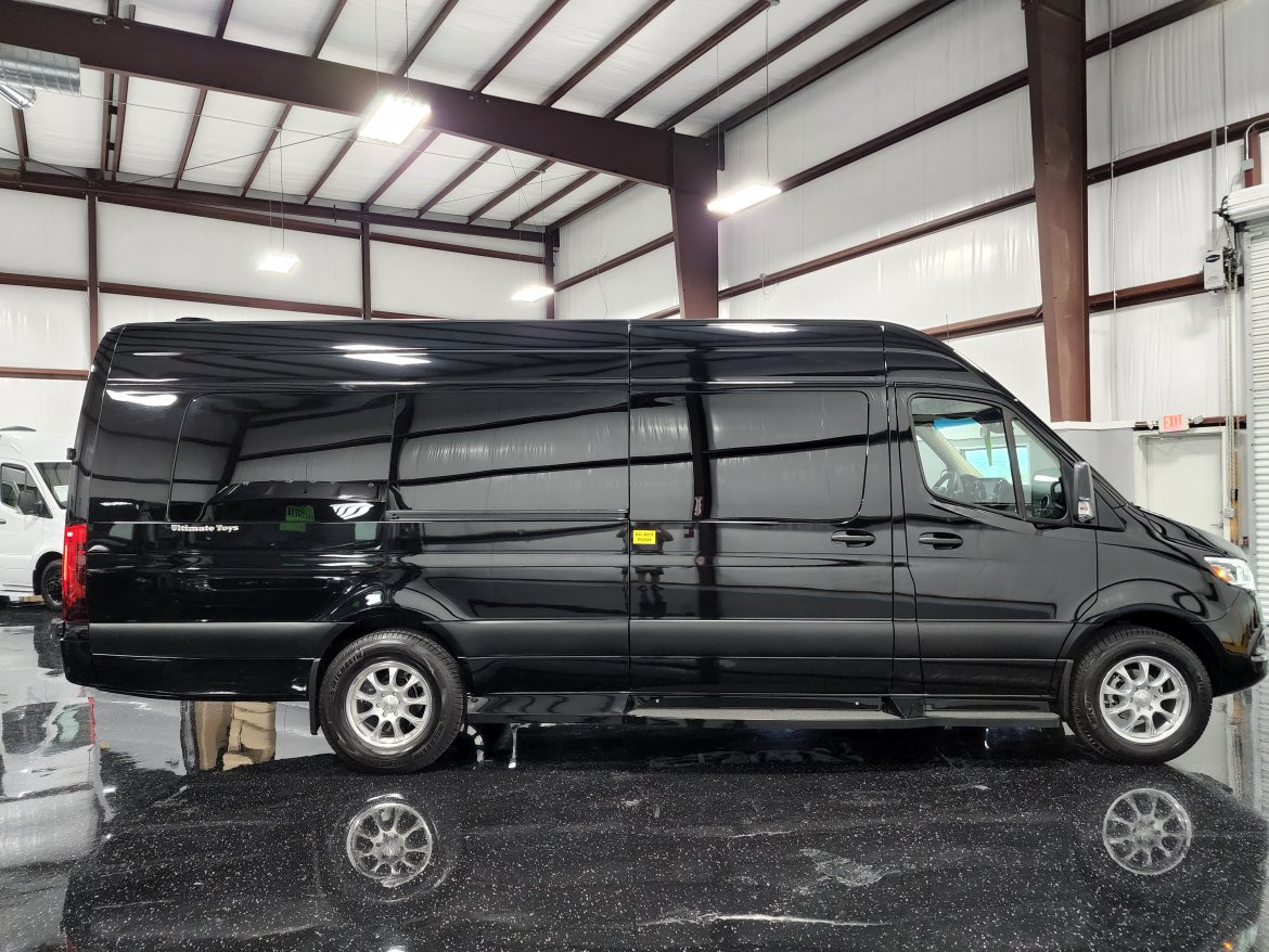 Sprinter for Sale in Houston, TX - Photo 4