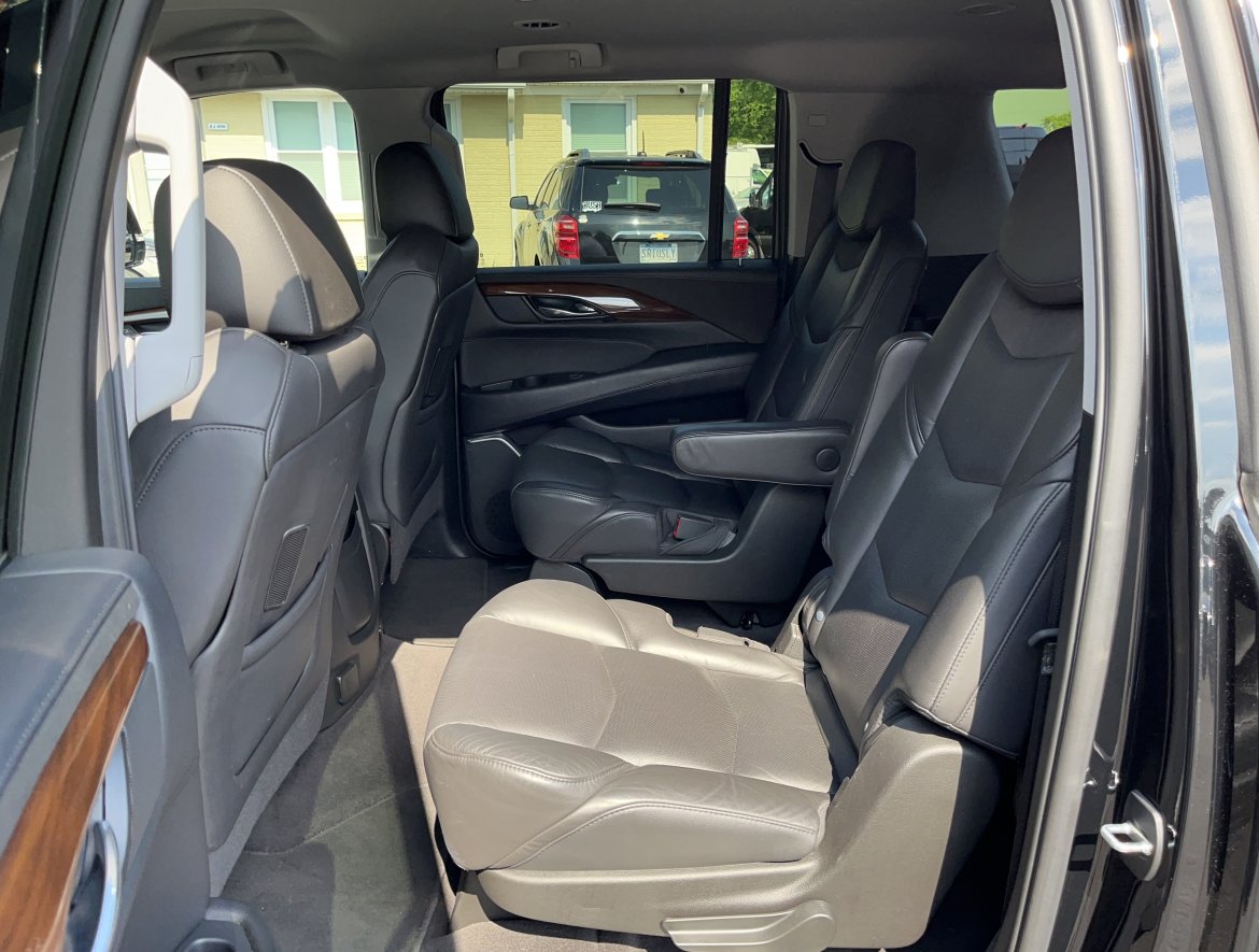 SUV for Sale in Pasadena, MD - Photo 6