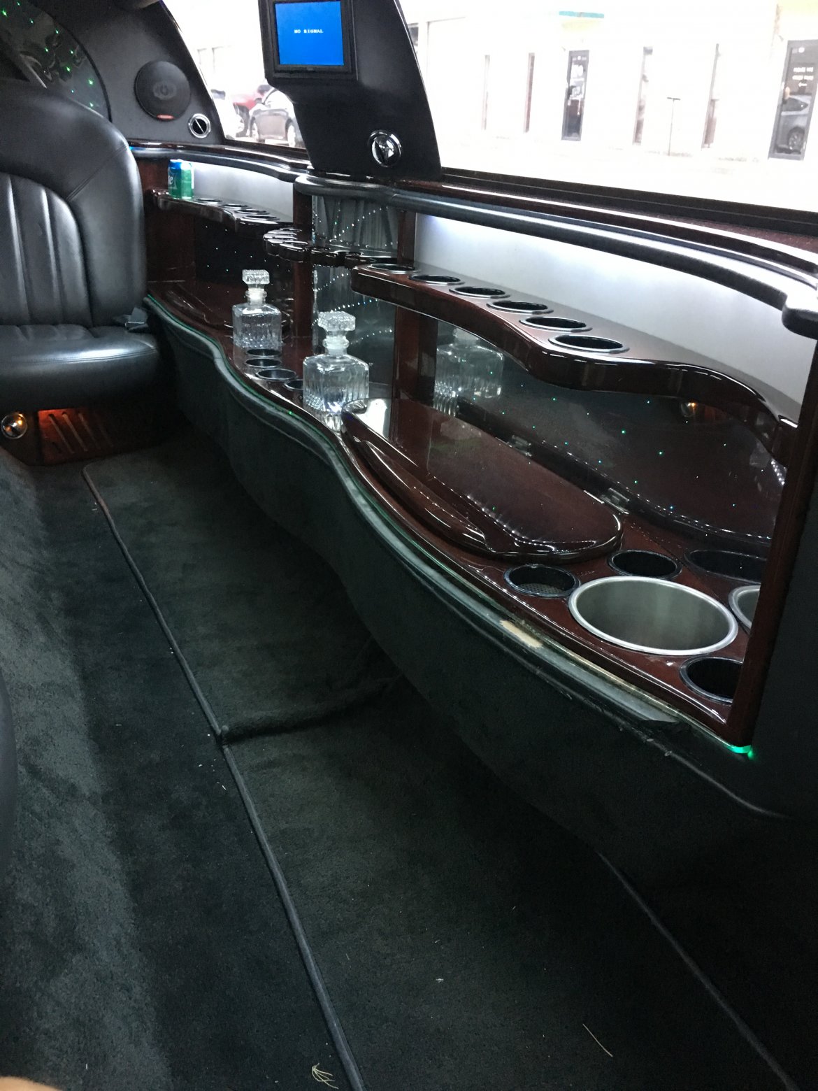 Photo of Limousine for sale: 2008 Lincoln Town Car 120&quot; by Executive Coach
