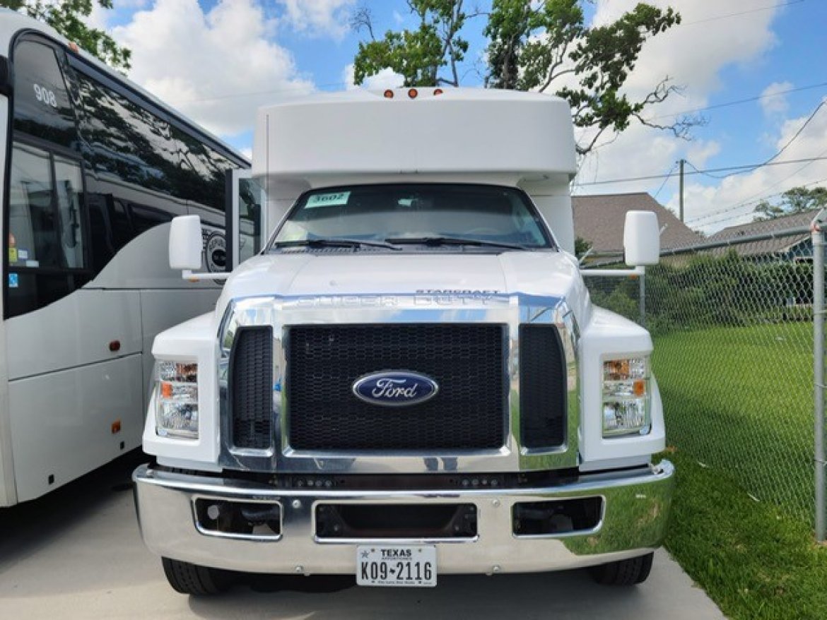 Shuttle Bus for sale: 2018 Ford F650 36&quot; by Starcraft