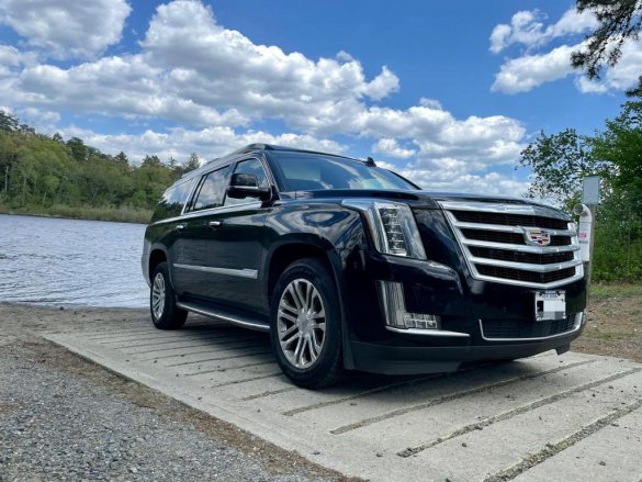 2016 Cadillac Escalade CEO SUV Mobile Office for Sale in Toms river, NJ - Main Photo