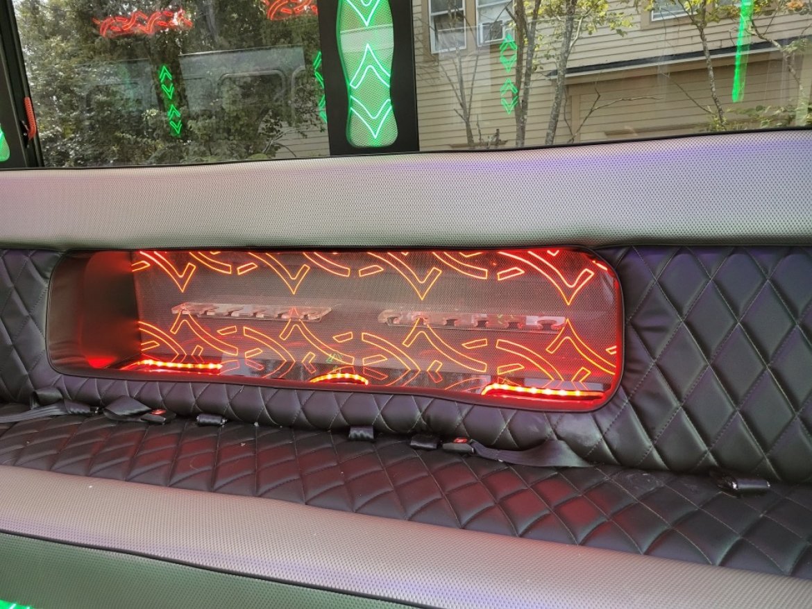 Limo Bus for Sale in Federalsburg, MD - Photo 8