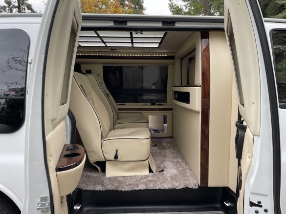 2013 GMC Savana Truck for Sale in North Hollywood, CA - Photo 2