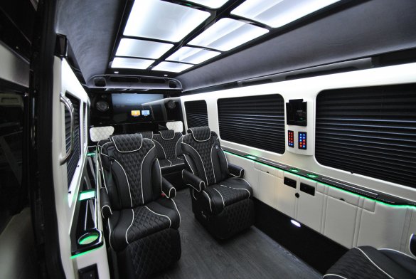 2017 Mercedes-Benz Sprinter 2,500 Sprinter for Sale in Springfield, MO - Photo 2