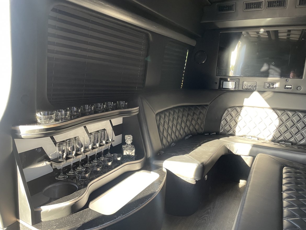 Limo Bus for Sale in Phoenix, AZ - Photo 8