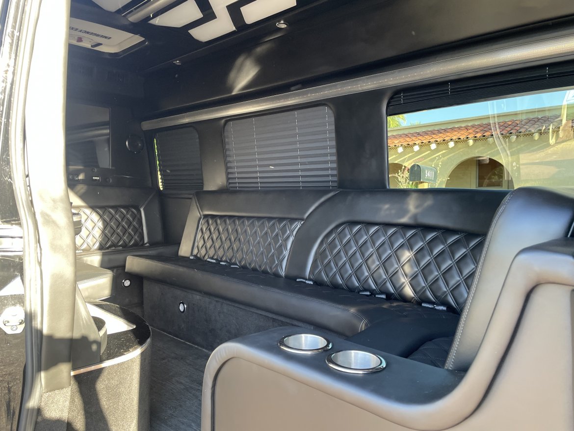 Limo Bus for Sale in Phoenix, AZ - Photo 9