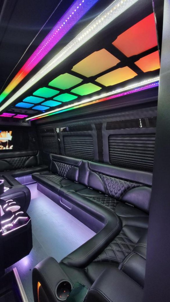 2022 Mercedes-Benz Sprinter 2500 Sprinter for Sale in Fontana, CA - Main Photo