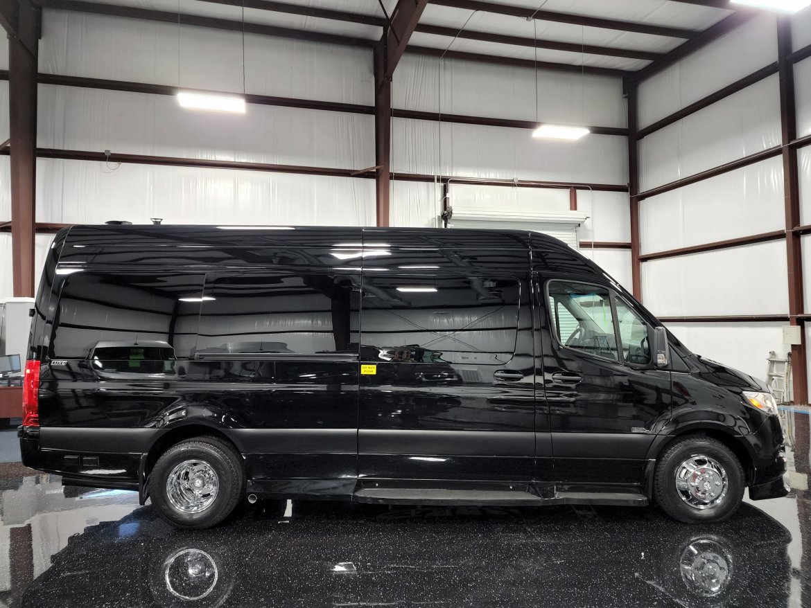 Sprinter for Sale in Houston, TX - Photo 4