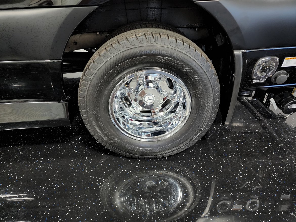 Sprinter for Sale in Houston, TX - Photo 9