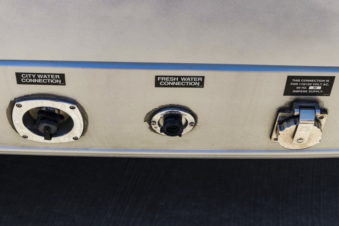 Photo of Sprinter for sale: 2014 Mercedes-Benz SPRINTER 2500 170" by Midwest Design