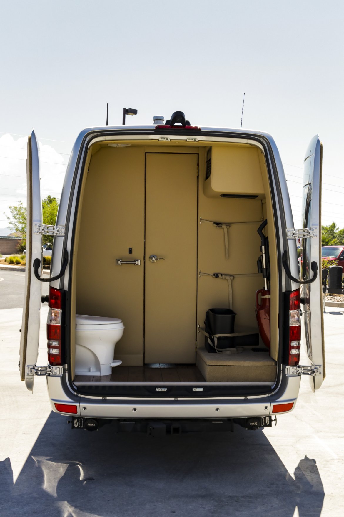 Photo of Sprinter for sale: 2014 Mercedes-Benz SPRINTER 2500 170" by Midwest Design