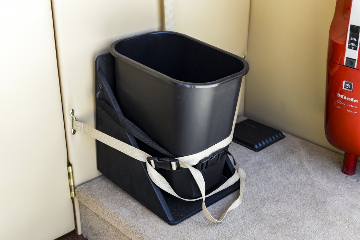 Photo of Sprinter for sale: 2014 Mercedes-Benz SPRINTER 2500 170" by Midwest Design