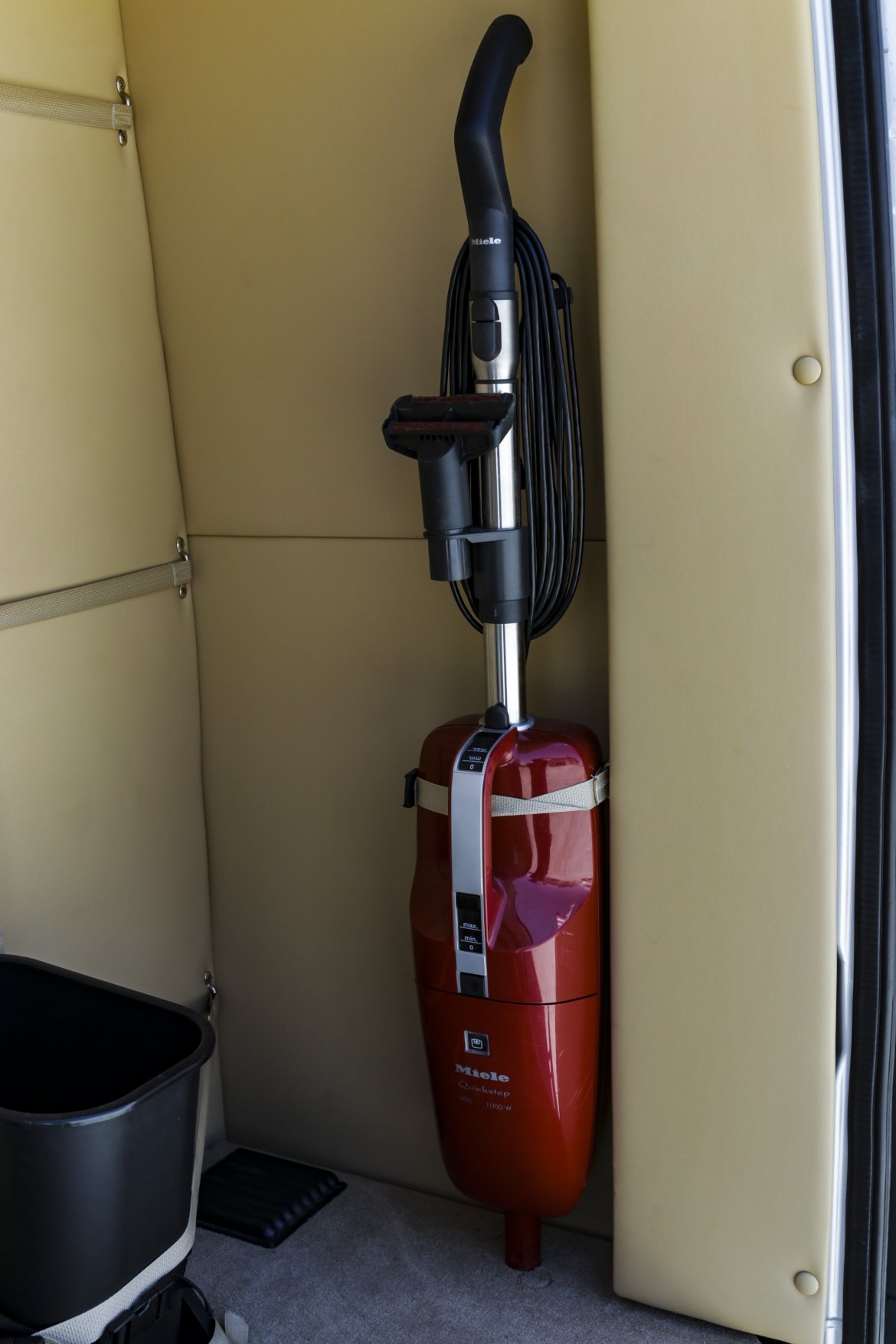 Photo of Sprinter for sale: 2014 Mercedes-Benz SPRINTER 2500 170" by Midwest Design