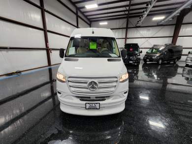 2023 Mercedes-Benz Sprinter 3500 170 Luxe Day Cruiser D6 Sprinter for Sale in Houston, TX - Photo 2
