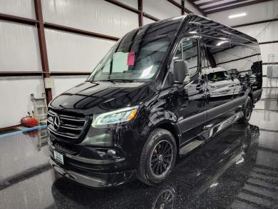 2023 Mercedes-Benz Sprinter 3500 170" EXT Luxe Day Cruiser D6 SS Sprinter for Sale in Houston, Texas, US - Photo 3