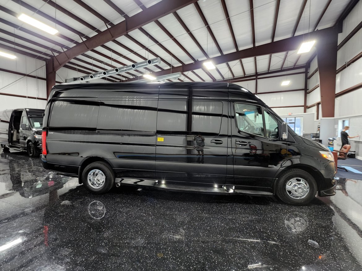 Sprinter for Sale in Houston, TX - Photo 4