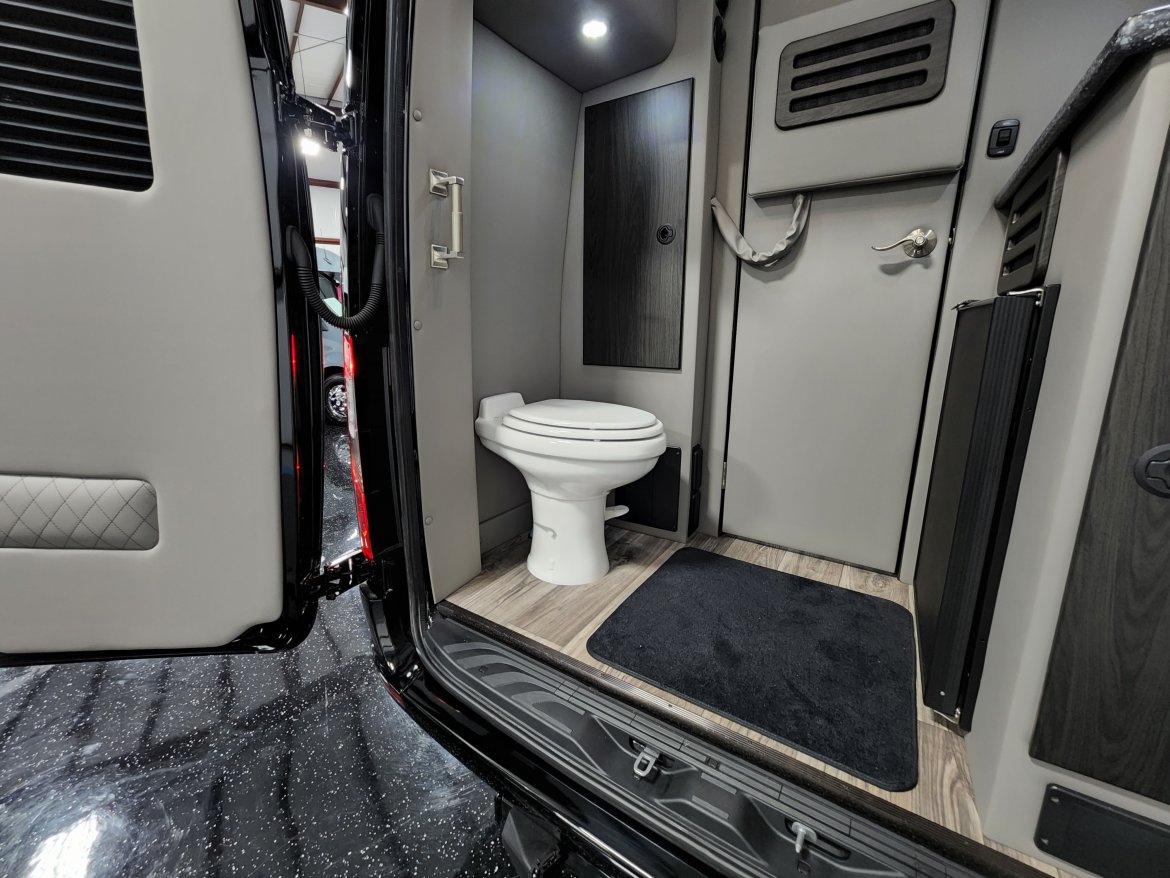 Sprinter for Sale in Houston, TX - Photo 11