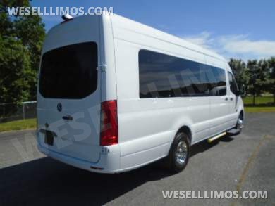 2022 L.A West Mercedes-Benz Sprinter 3500 Sprinter - Sprinter for Sale in Pasadena, MD - Photo 4